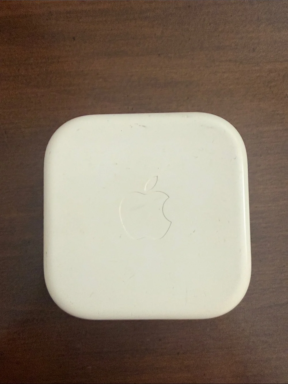 Apple White Earbud Headphones with Inline Remote